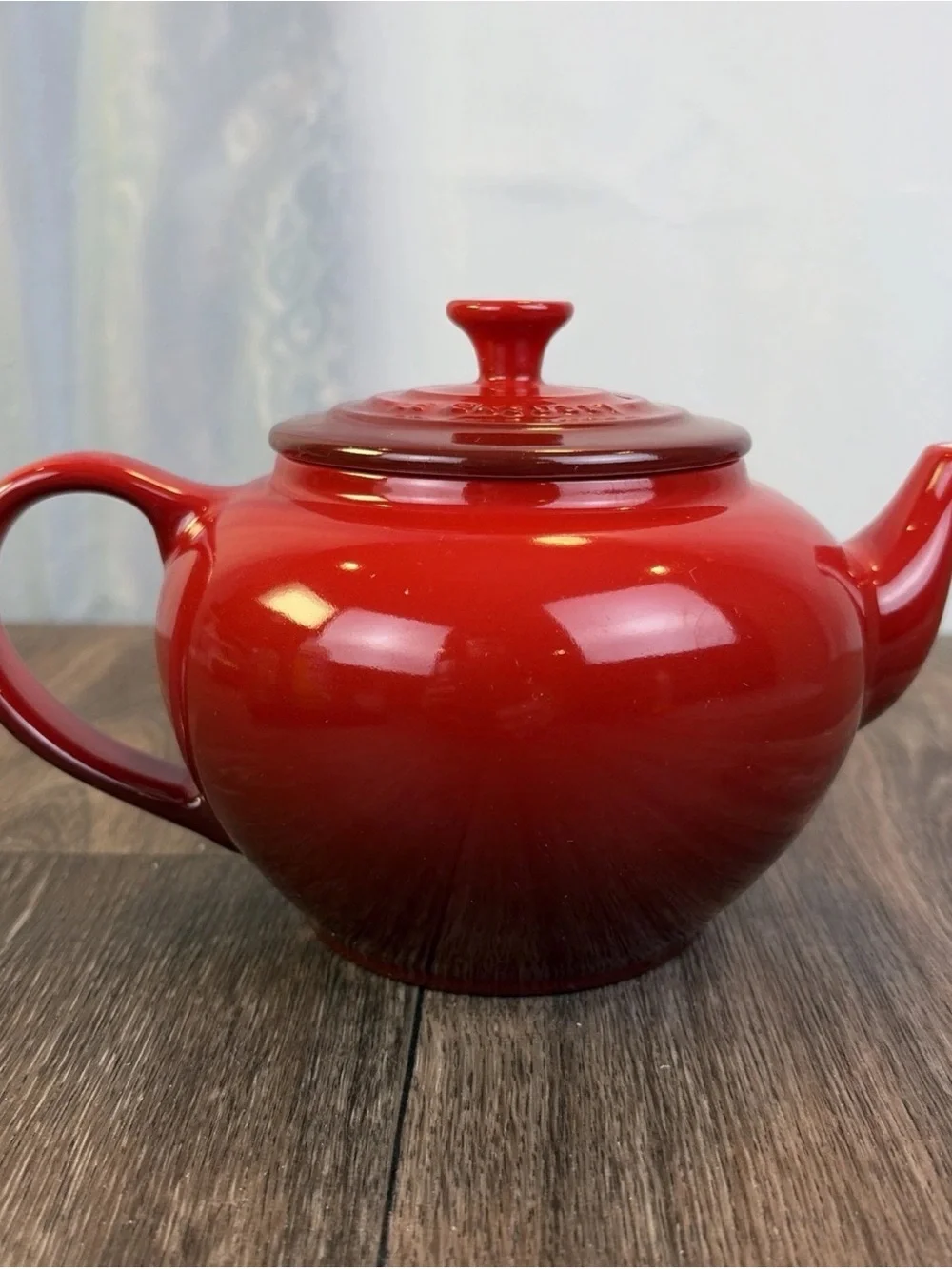 Le Creuset 2 cup Ombre Cerise Red Stoneware Teapot with Lid - NO Infuser Basket